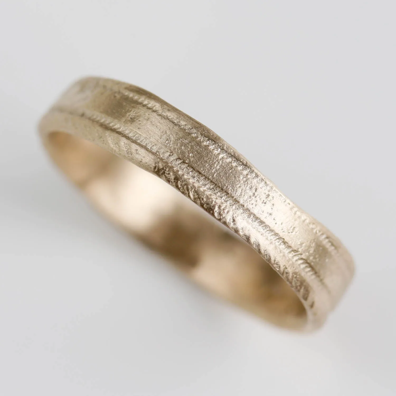 Ancient Texture Striped Ring