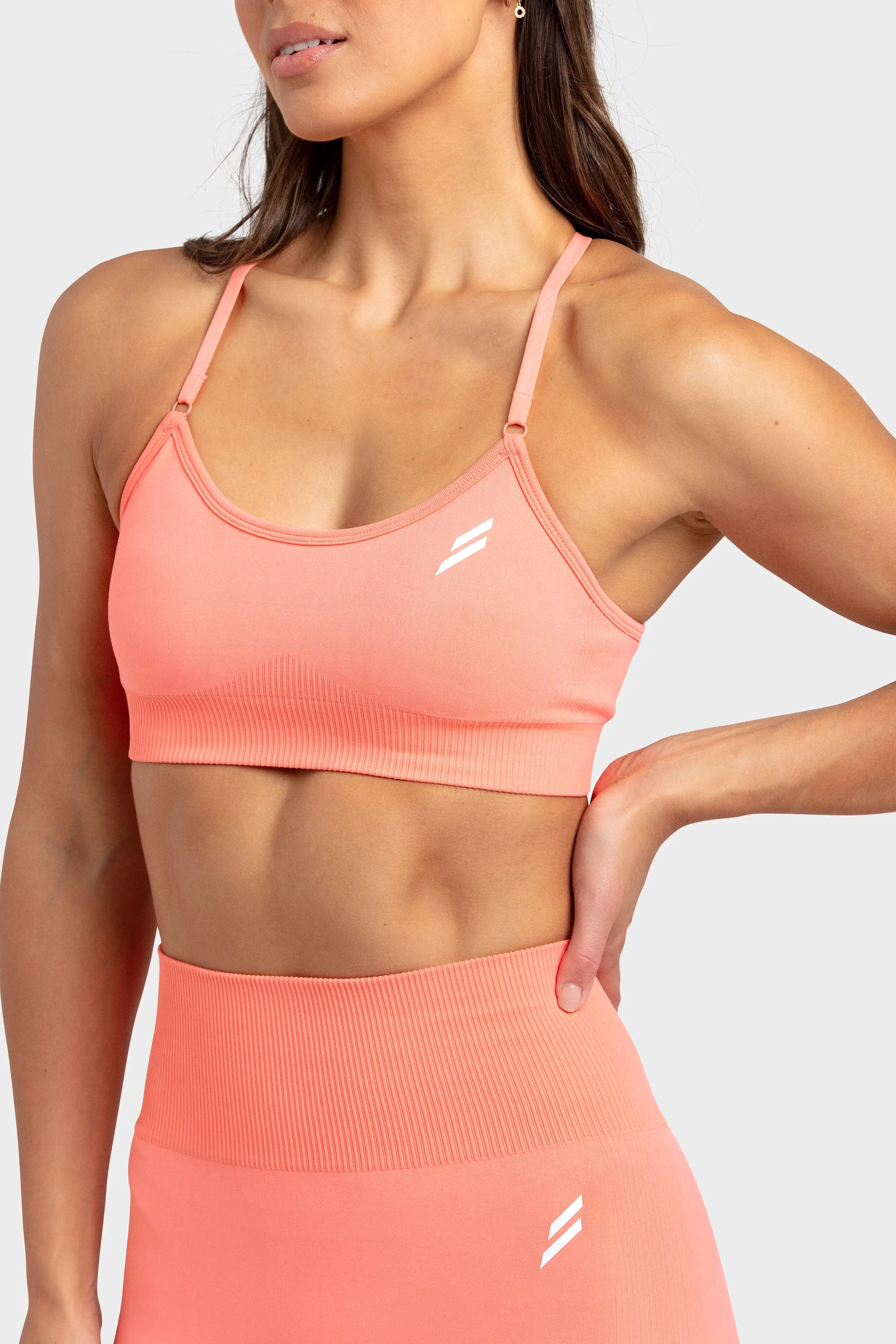 Impact Solid Crop - Peach