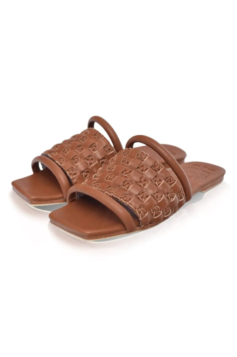 Majorca Leather Slides in Vintage Camel