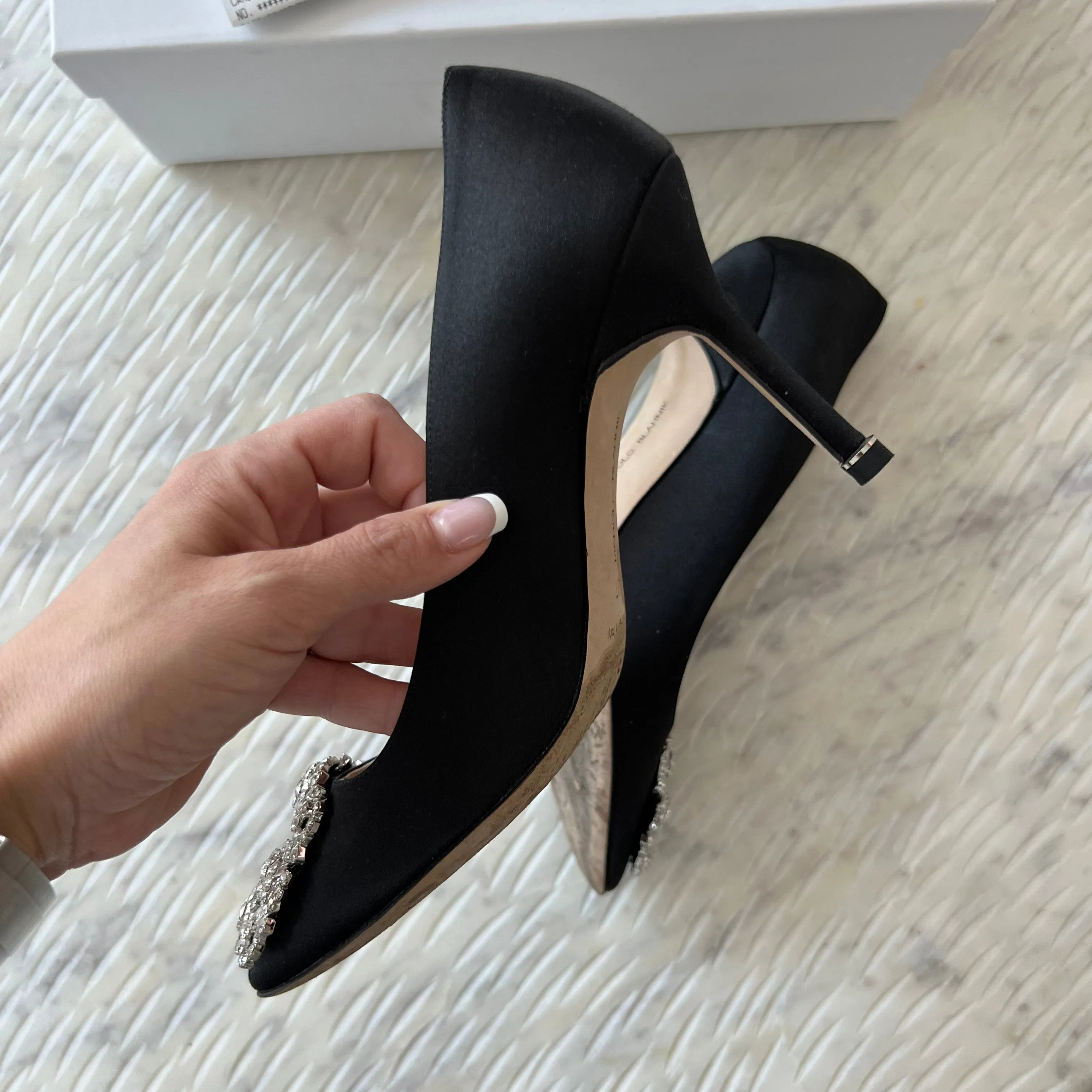 Manolo Blahnik Hangisi Heels