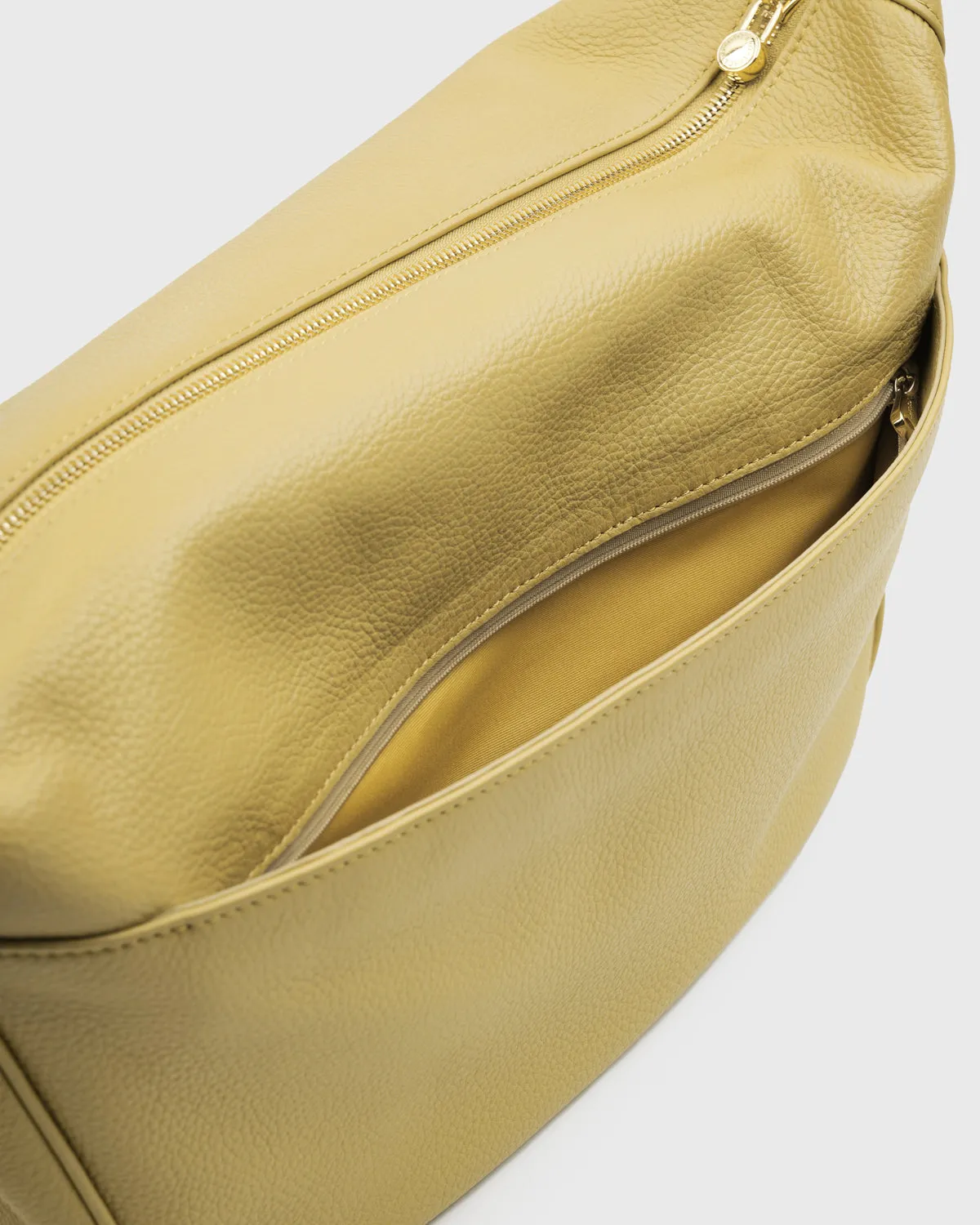 Rey Shoulder Bag Maxi (Butter) | Pre-order