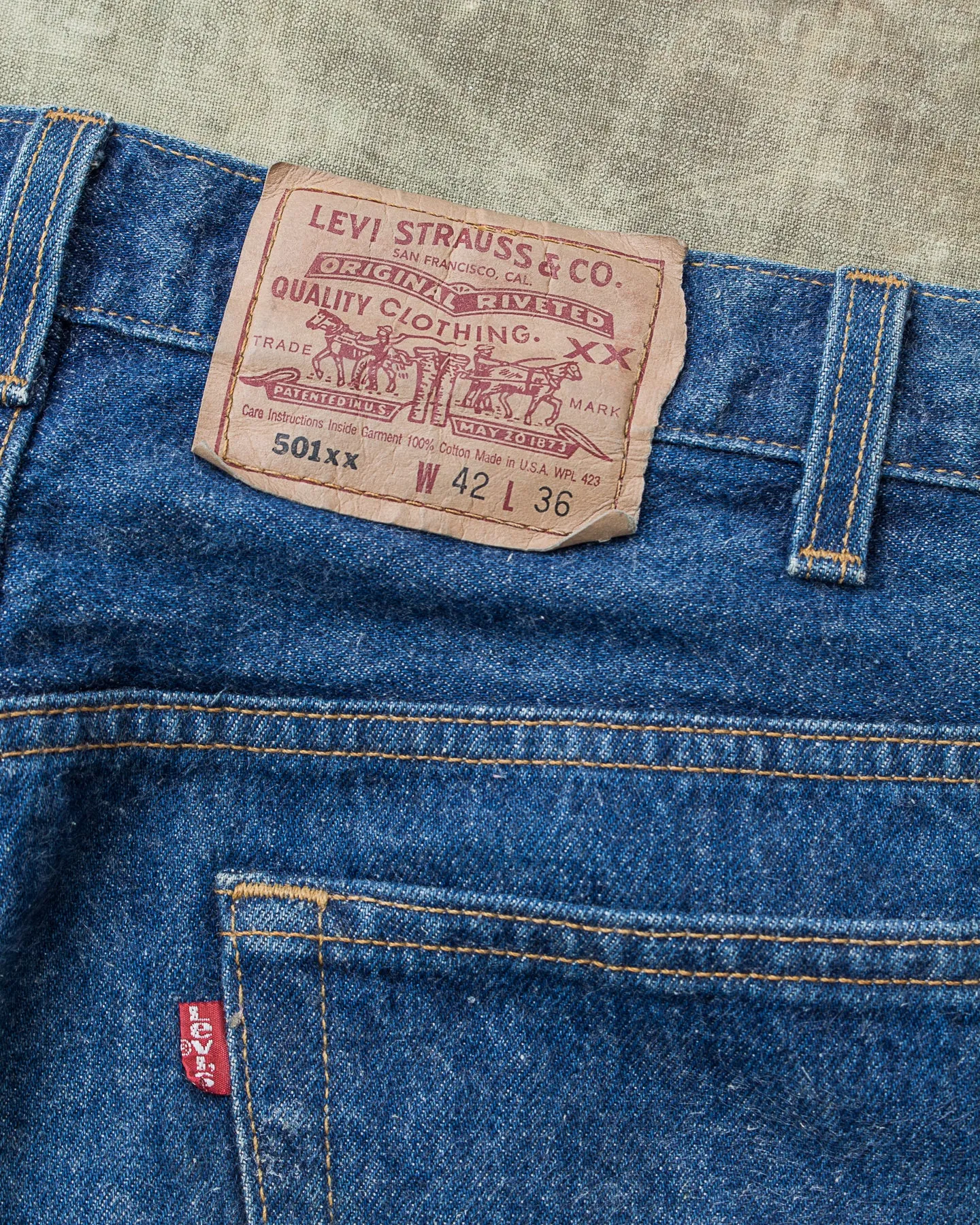 Vintage 90's Made in USA Levi's 501xx Jeans W 42