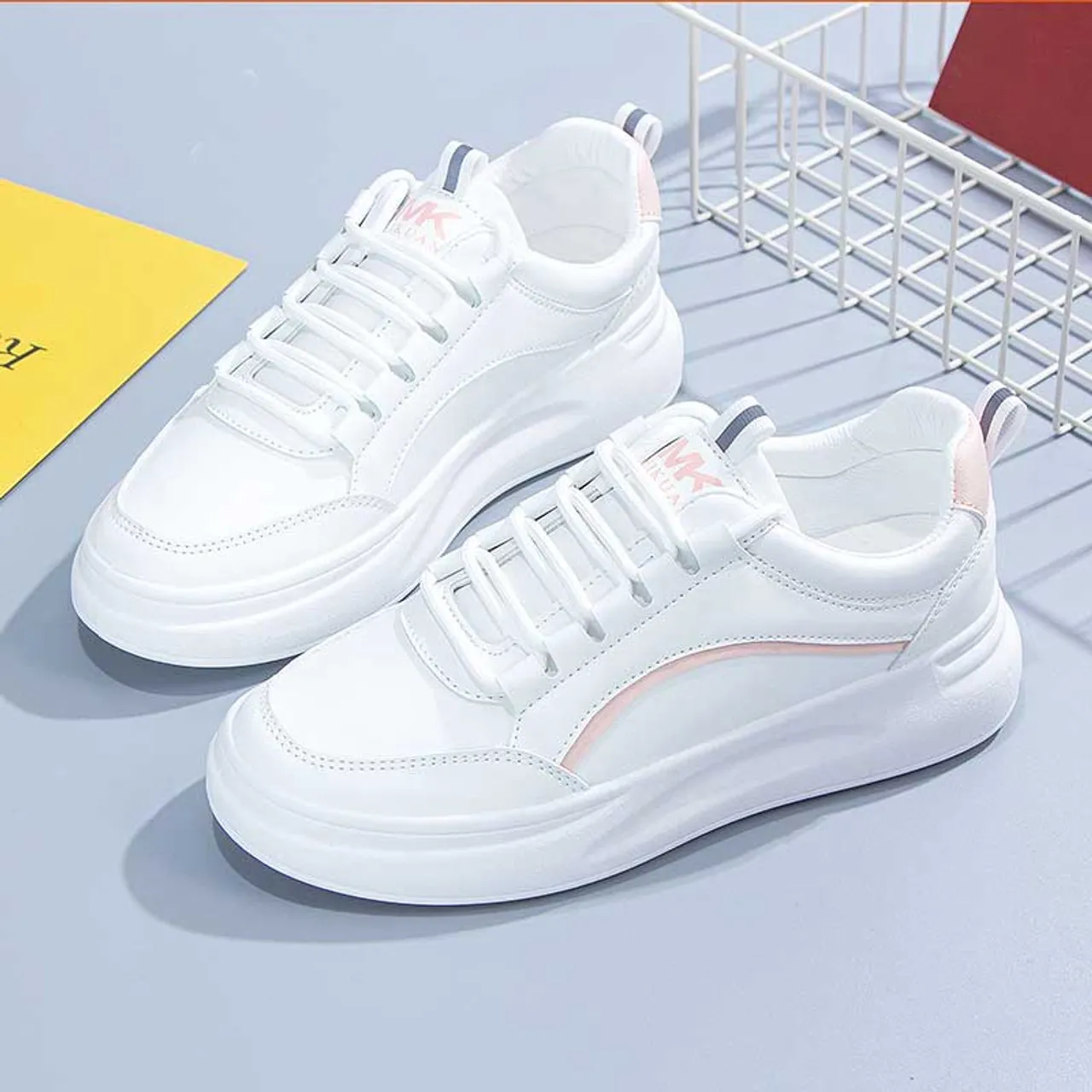 White pink stripe lace up shoe sneaker 2662